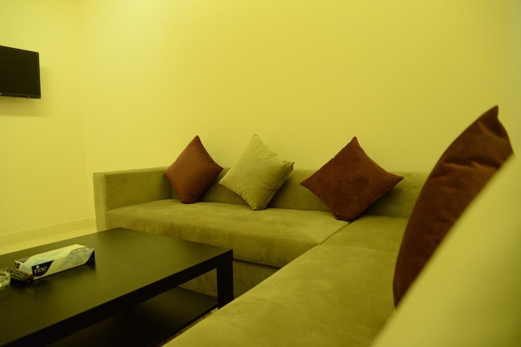 Silver City 2 Business Hotel Apartments เจดดาห์ ภายนอก รูปภาพ