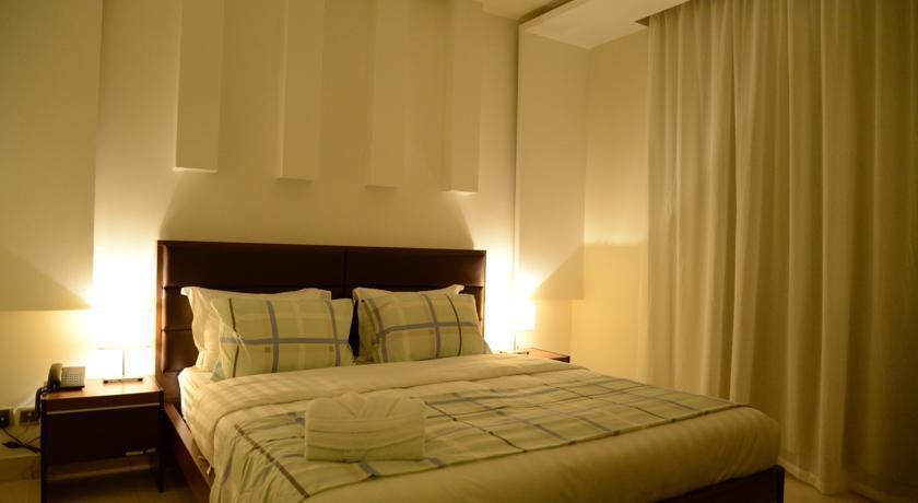 Silver City 2 Business Hotel Apartments เจดดาห์ ภายนอก รูปภาพ
