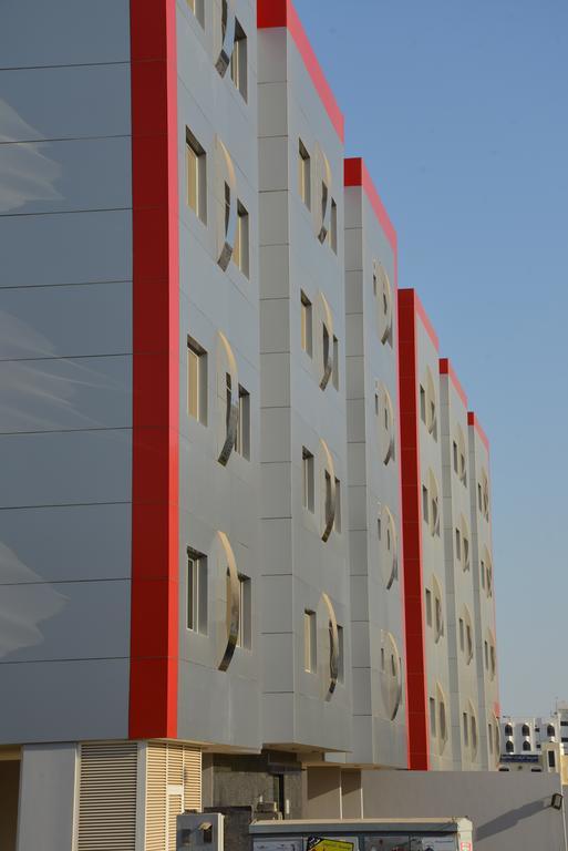Silver City 2 Business Hotel Apartments เจดดาห์ ภายนอก รูปภาพ